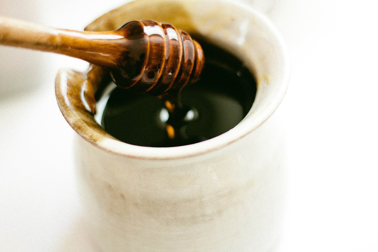 The Power of Kratom & Honey Combined, Everything You Need to Know